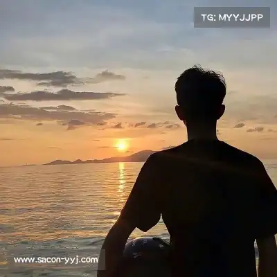 屈俪